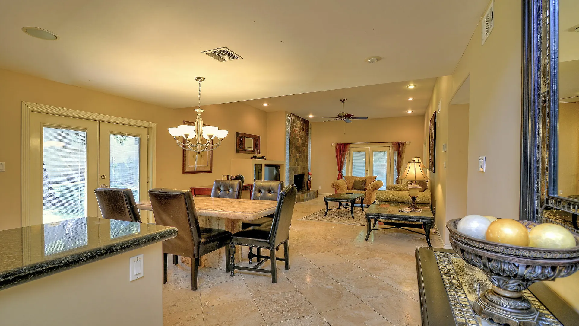 Palm 4 Bedroom Home Scottsdale Appartement